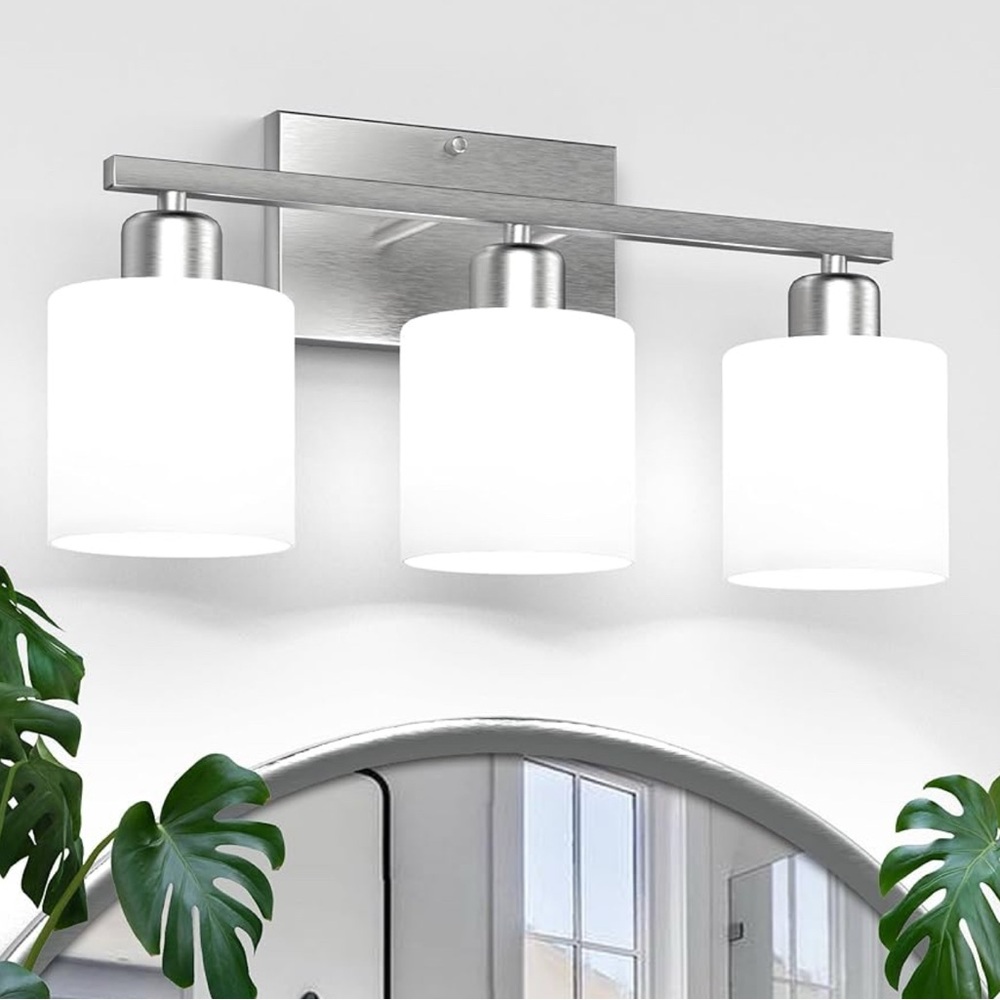 Rustproof 3-Light Bathroom Vanity Light, 18 Inches